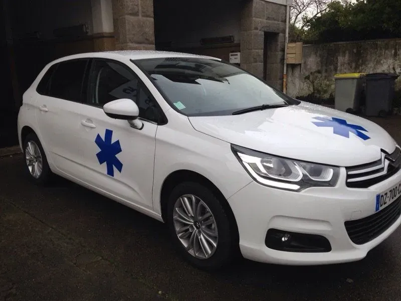 ambulance-taxi